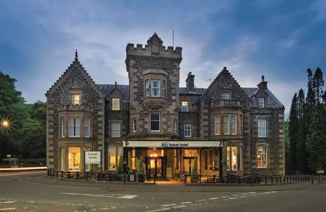The Tarbet Hotel
