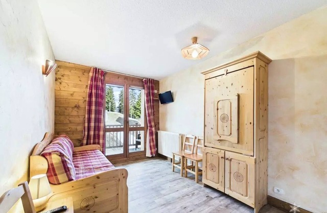 The Valai Chalets - GRAND STUDIO CENTRE STATION