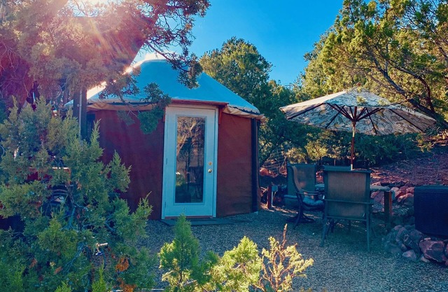 The YOGA YURTA. Very Civilized Glamping at SUNNY MELLOW ECO VILLA!