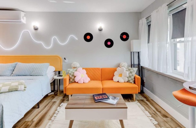 Themed Lux Loft with King Bed, Free Parking & Wi-Fi