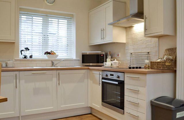This dog friendly cottage is surrounded by miles of footpaths, and with the Howardian Hills nearby i