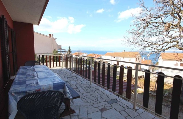 Three bedroom apartment with terrace and sea view Njivice, Krk (A-21858-b)