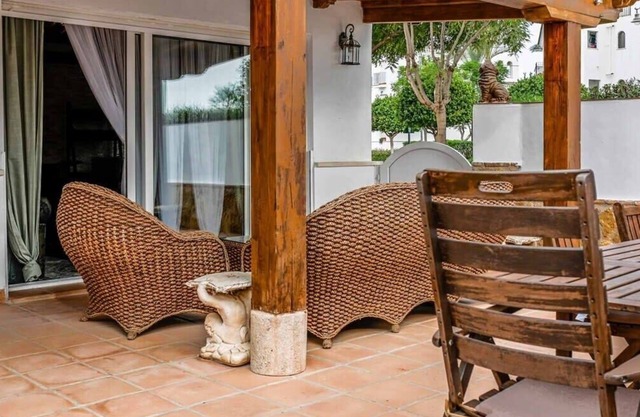 Three bedroom ground floor apartment - AO1402LT