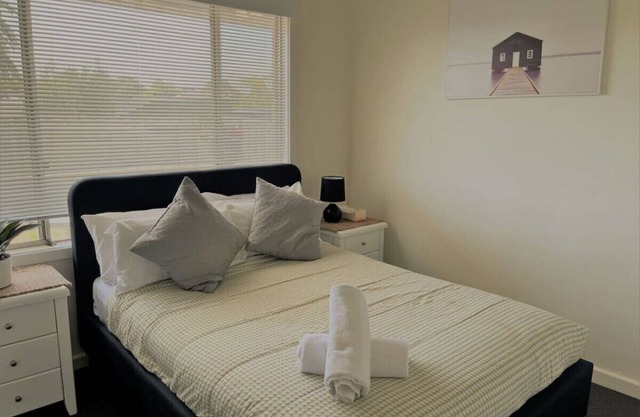 Three Palms Apartments Unit 2