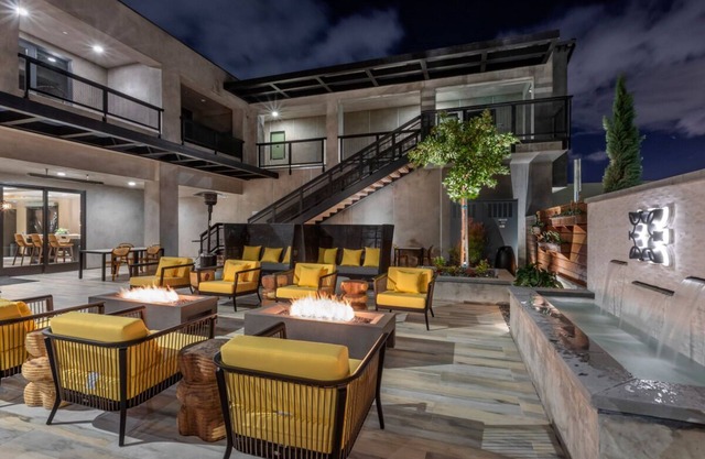 Three Sleek Units Near The Best Restaurants, Farmers' Market & Shopping Center