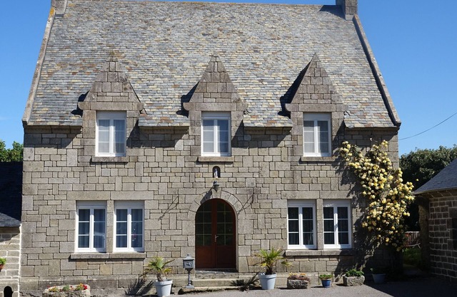 Ti braz 230 square meters large house near the sea bai de bouarnenez