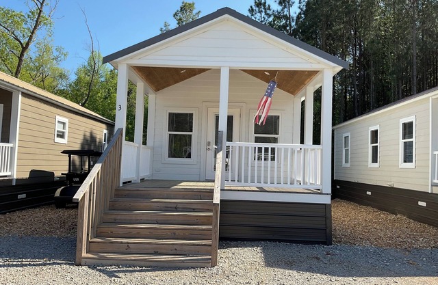 Tiny Homes for Rent, minutes to the Casino, Golf Course & Water Park