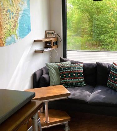 Tiny House im Seecontainer mit Parkplatz, Glasfaser, Netflix, Veranda und gehobener Ausstattung