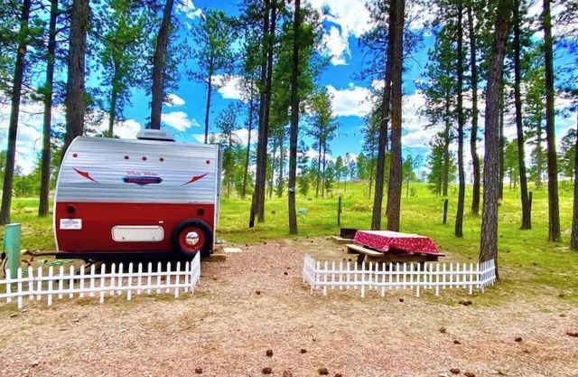 Tiny Retro Camper