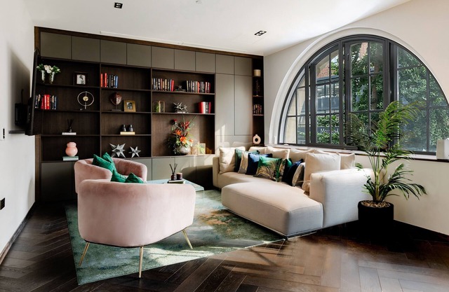 TiPToP Oxford St! Family+Couples Unique Chill Design Haven