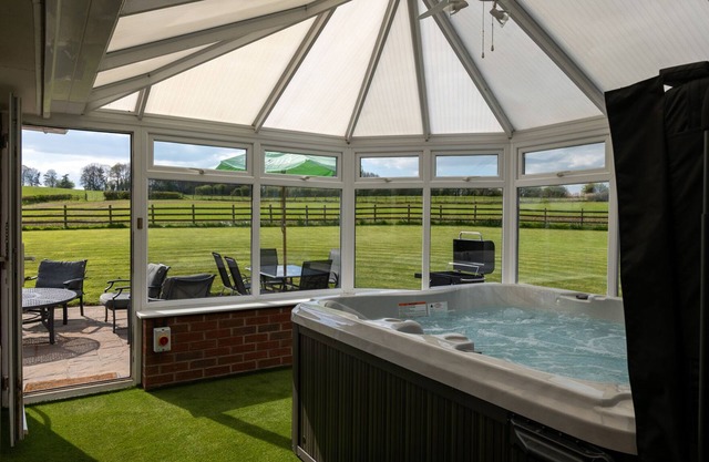 Tixall Manor Farm
