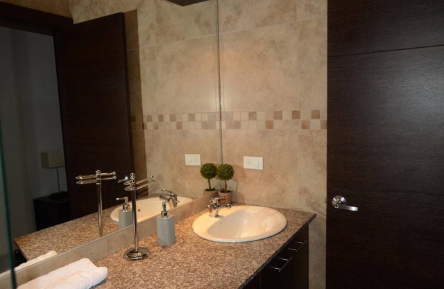 Tiziano Apartment sleeps 4