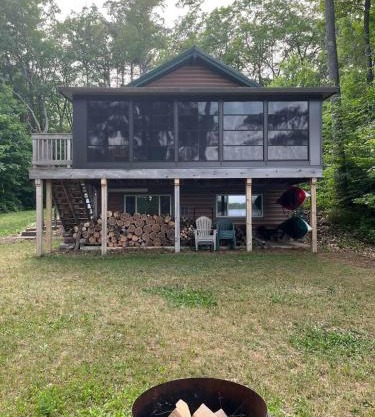 TnT Cabin on Plummer Lake