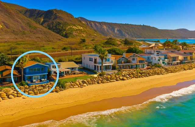 Toes in the Sand! Great Location!