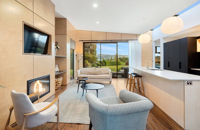 Toka Ridge Lake View, Lux Villa 2bd2bth w/HotTub