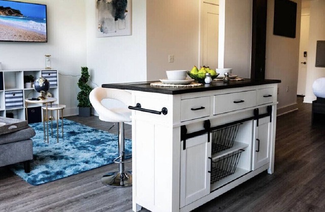 Top Of The Line | High Rise | Luxurious Loft