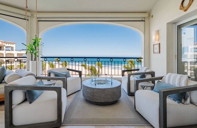 Tortuga Bay Condo 180-degree Ocean View