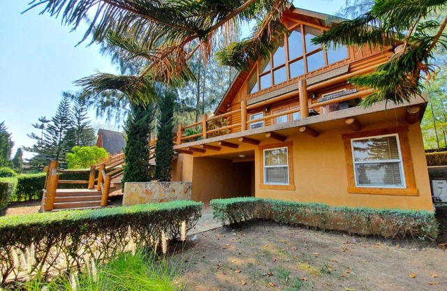 Toscana Log Home