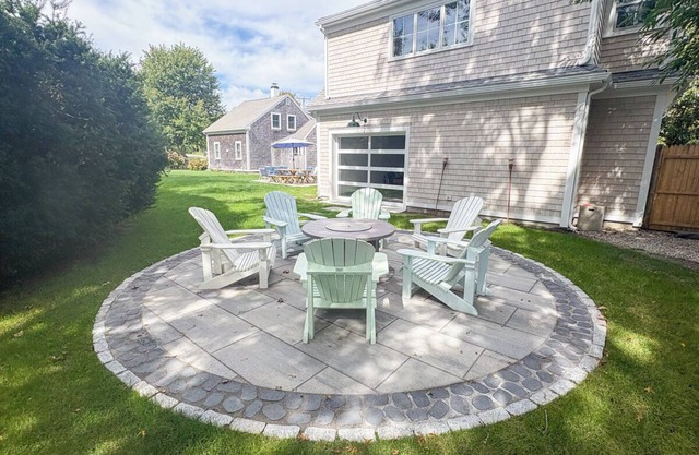 Town & Sound: 025-HC Harwich Port Gem, Walk to Town/Beach, 5 Bedrooms