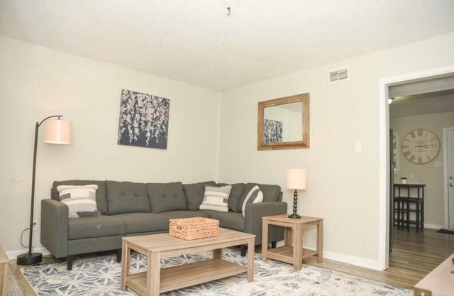 Townhomes Near the Bay - #7