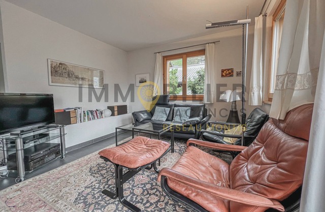 Très beau chalet individuel de 4 pièces pour 6 personnes. Idéalement situé à proximité du funiculair