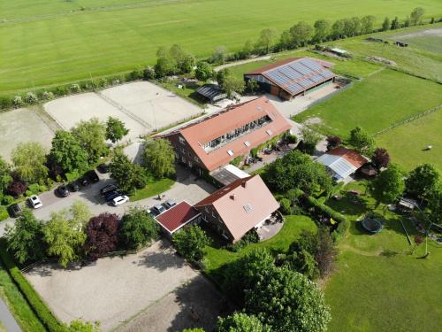 Traberhof - Landurlaub in seiner schönsten Form - freies Reiten inbegriffen - Hunde willkommen - Sauna im Haus - Kanuverleih - tolle Radwege - Deich in Sichtweite