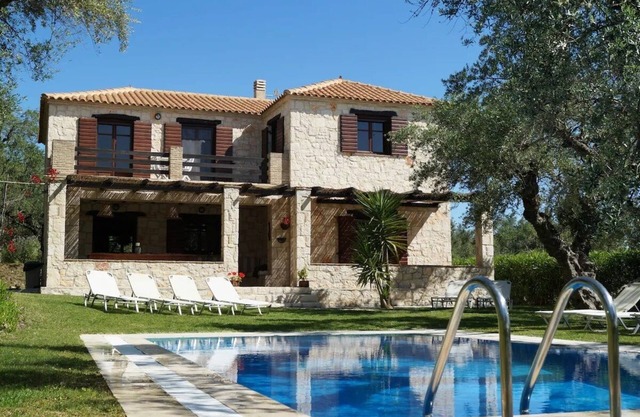 Traditional 5-bedroom villa with pool in marvelous Zakynthos.
