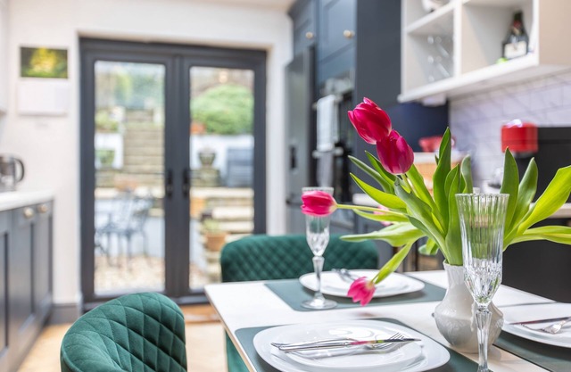 Traditional Country Cottage - Pet Friendly