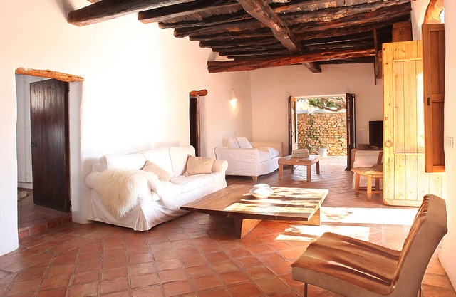 Traditional Ibiza Finca - only 8 minutes to TOWN and BEST BEACHES (ET-0821-E)