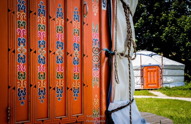 Traditional Mongolian yurt near Roscoff (sleeps up to 4)