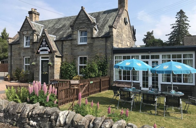 Traditional Scottish Lodge with countryside views