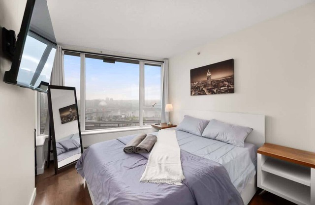 Tranquil 1BR Condo with Yacht-Style Cabin Vibes~