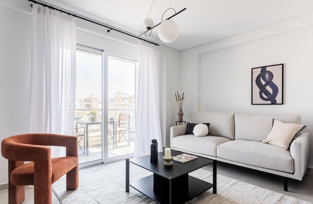 Tranquil 2BR Apartment with Acropolis view