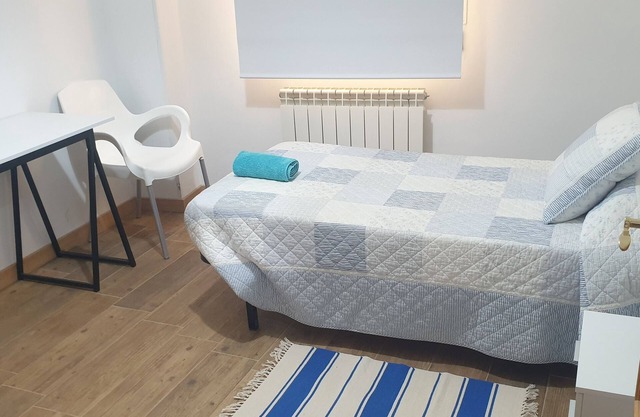 Tranquil 3-bedroom apartment with WiFi in Aranda de Duero