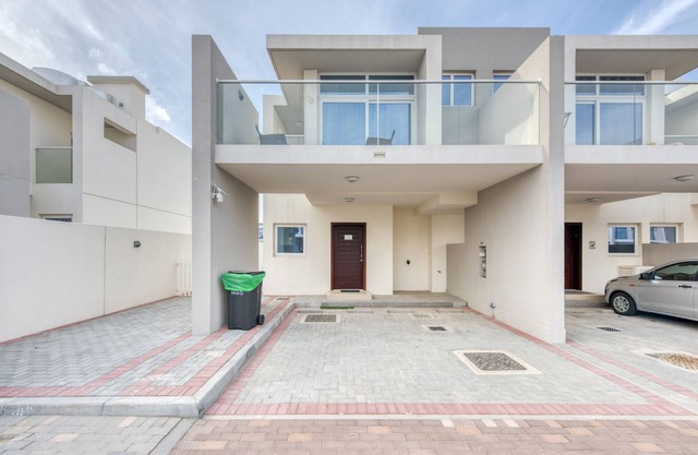 Tranquil 3BR Townhouse at Albizia Damac Hills 2 by Deluxe Holiday Homes