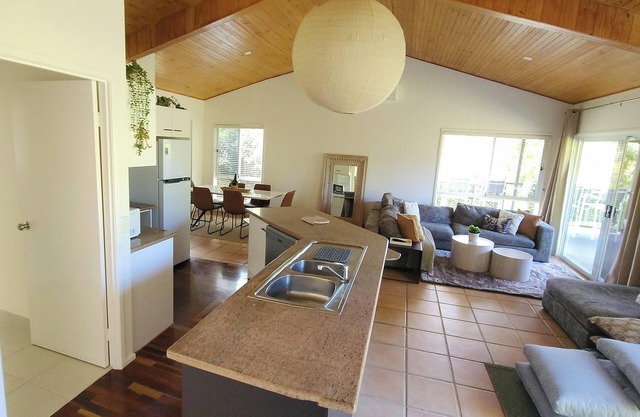 Tranquil Bali Inspired Villa. Buderim plus 5 mins from Mooloolaba Oceanfront.