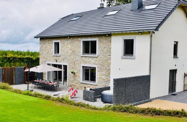 Tranquil Holiday Home in Manhay with near Ski Area