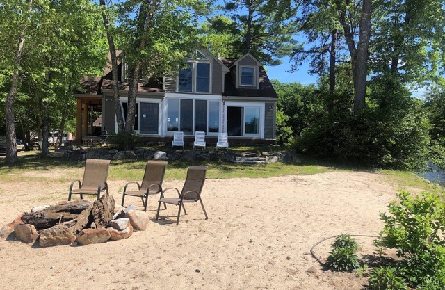 Tranquility & Serenity-The most restful place on Ossipee Lake. What a beach!