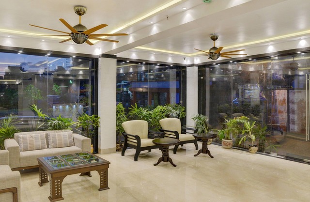 Treebo Premium The Crystal, Chinar Park