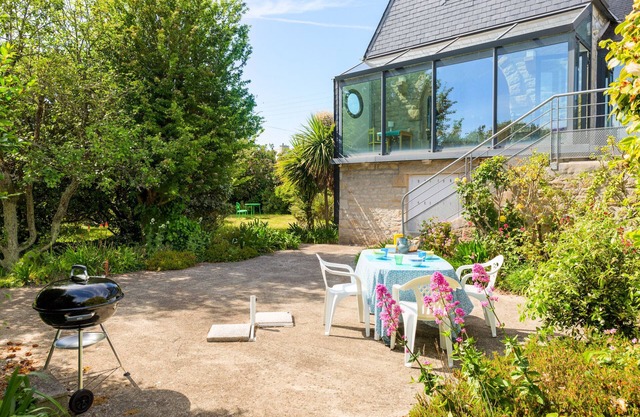 Treffiagat - Large house for 9 - Garden