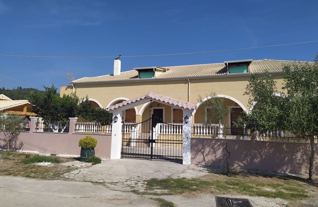 Tria liodendra - Charming Seaside Home in Petritis, Corfu