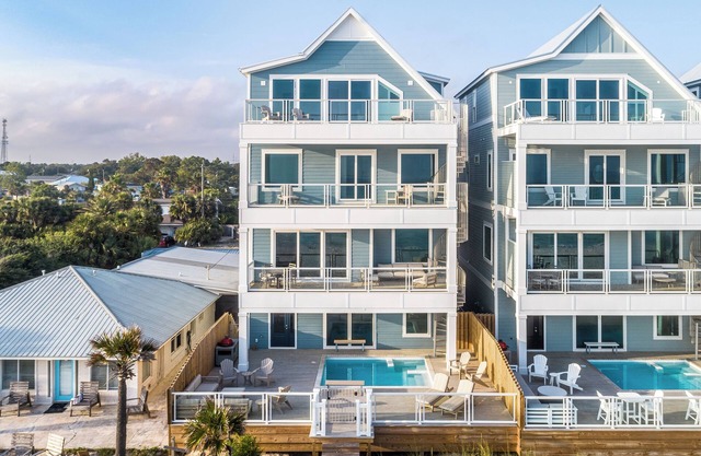 "Trifecta West" Best Beach Home for Large Groups!