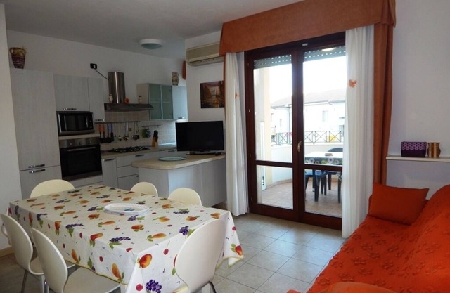 Trilo Gemelli 2 - Two Bedroom Apartment, Sleeps 5