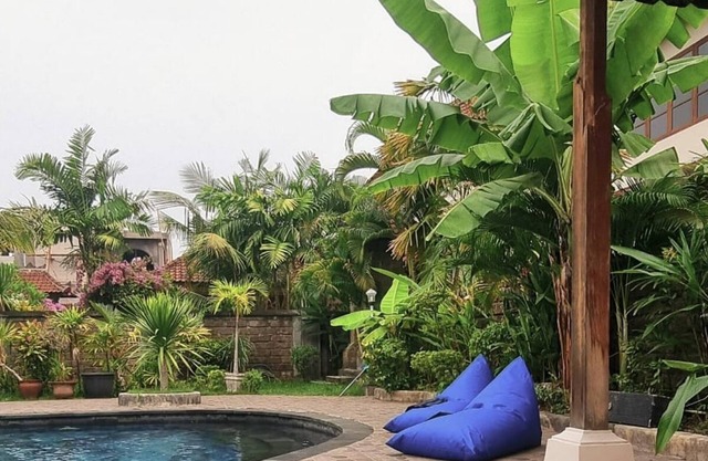 Tropical, 3BR Villa in Benoa