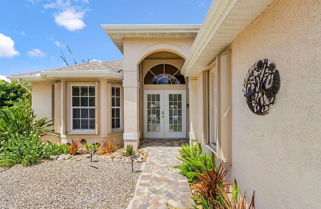 Tropical Getaway in St. James City – 3BR/2BA w/Boat Ramp Access Nearby!