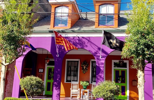 Tropical oasis by the FQ and French Street