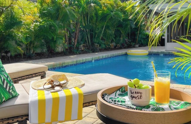 Tropical Retreat Close to Beaches |Pool |Game room