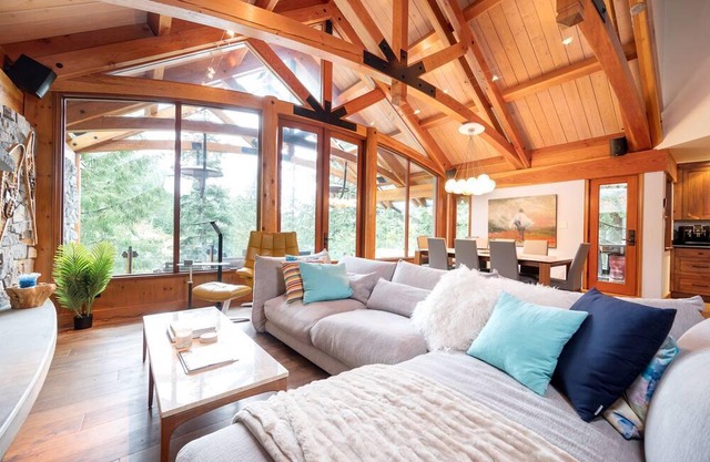 True Ski In Ski Out Dream Chalet w/ Hot Tub