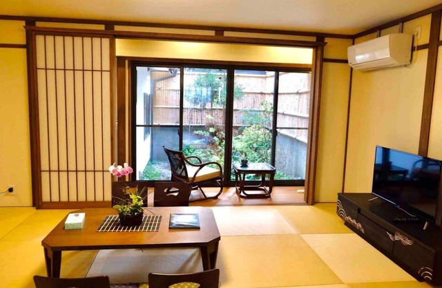 Tsurui Goshonishi Tsurui Goshonishi Kyomachiya/Kyoto Kyōto