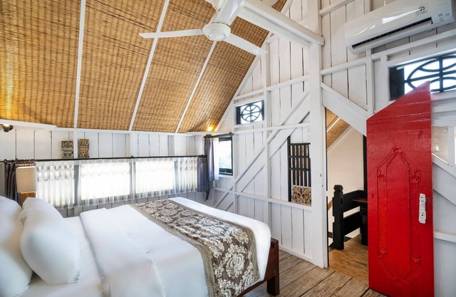 TULAMBEN Japanese-style bedroom in East of Bali